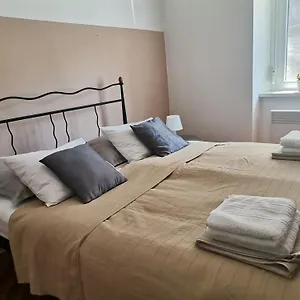  Apartament Casa Di Nonna Pina, Kuca U Blizini Arene
