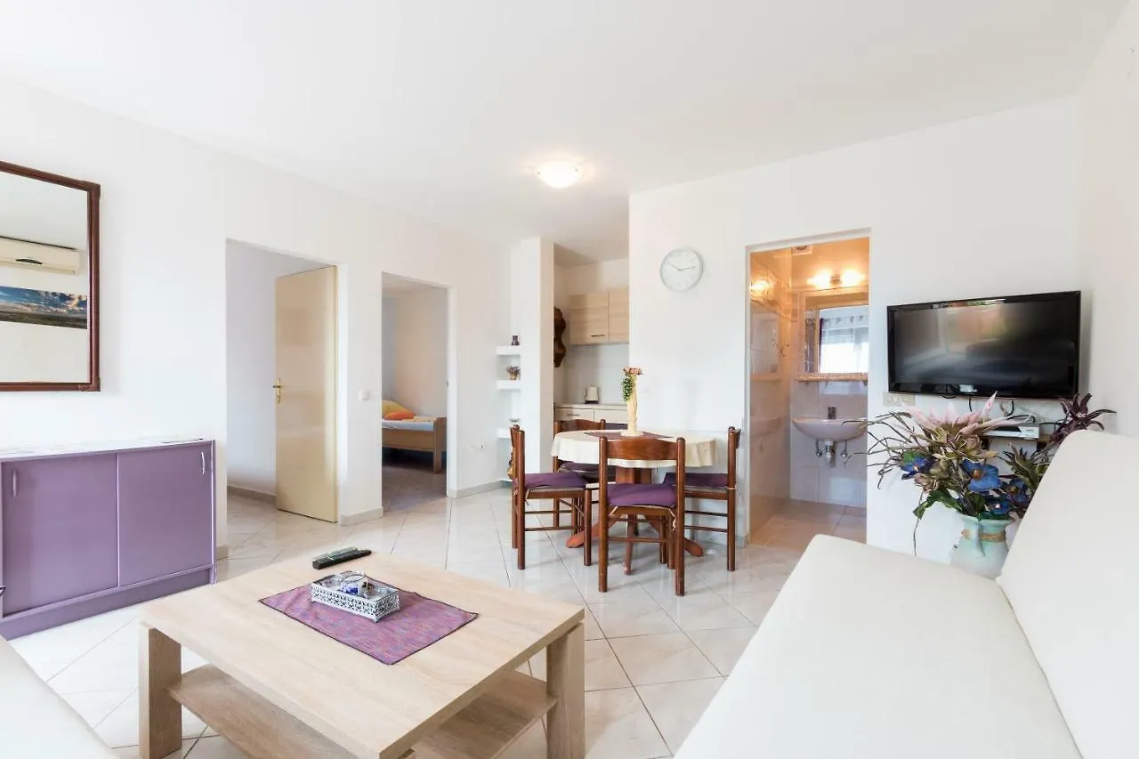 Apartment Apartman Studio Pula